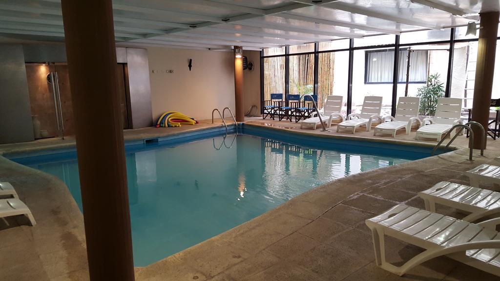 Howard Johnson By Wyndham San Pedro Екстериор снимка